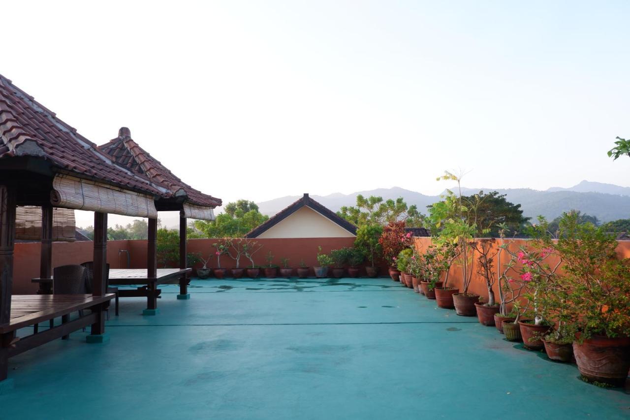 Ferienwohnung Reddoorz At Bale Eja Syariah Senggigi Montongbuwoh Exterior foto
